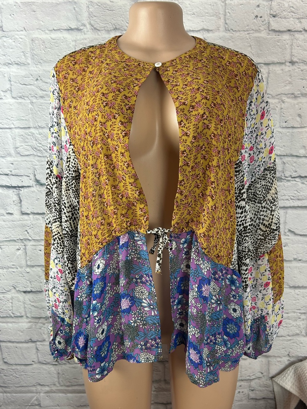 LOGO Layers Mixed Print Blouse Women’s Small Floral Animal Print Boho